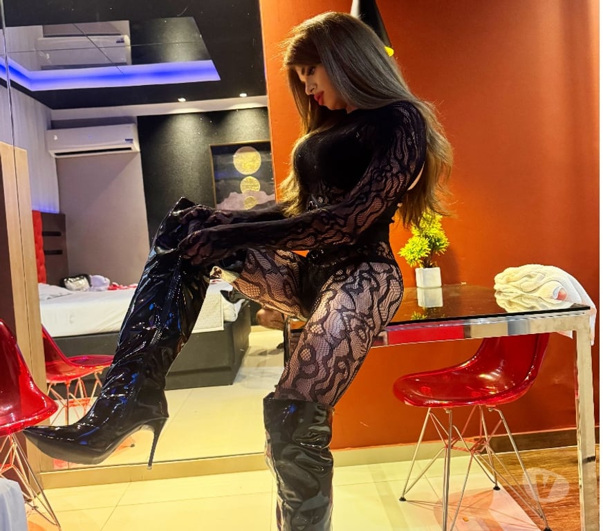 Trans Escorts Derbyshire Derby - Photos for Sarah XXXL BIG 💦🍆 party