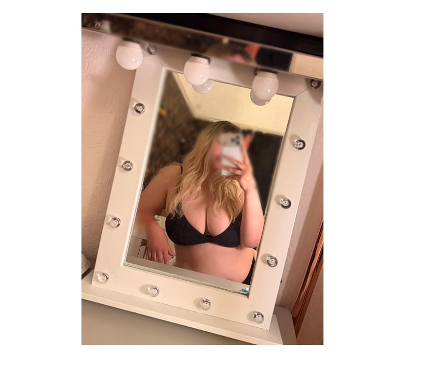 Escorts Wiltshire Swindon - Photos for Busty Young Polish Claudia