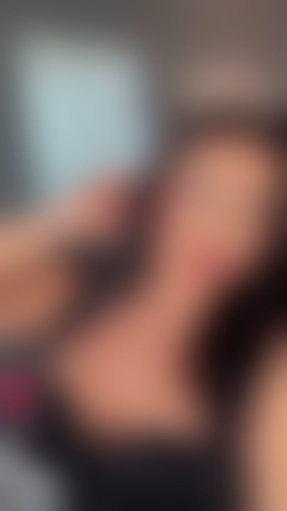 Escorts Staffordshire Stoke-on-Trent - 