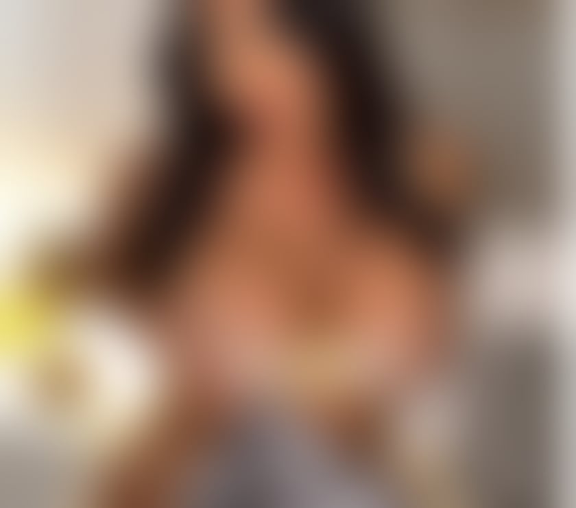 Escorts East London Canary Wharf - East London - Photos for 🇧🇷Fiery Brazilian Girl 🍓🔥 New in Town