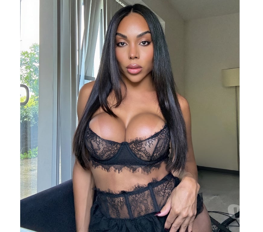 Trans Escorts East London Canary Wharf Station - East London - Photos for Ts chlooe Star .