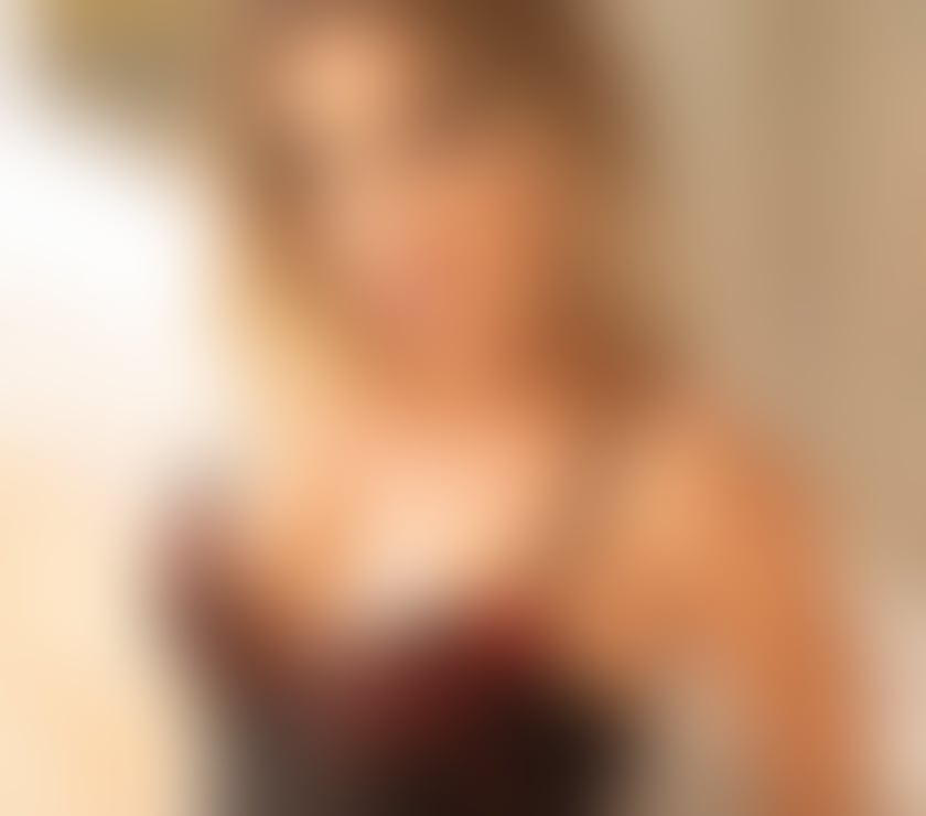  Escorts & Erotic Massage Leeds City Centre Leeds - Photos for Tiny and naughty