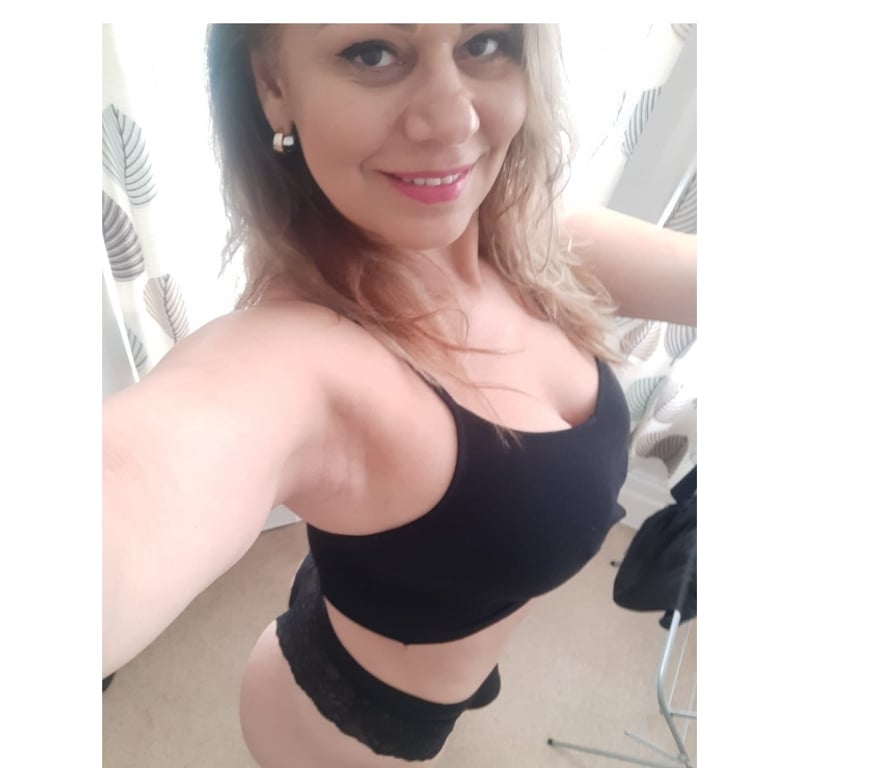 Escorts Greater Manchester Manchester - Photos for COLOMBIAN LOLA HOT NEW IN TOWN