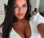 HELLO x NEW AND HOT SARAH x**BRITISH*Party girl