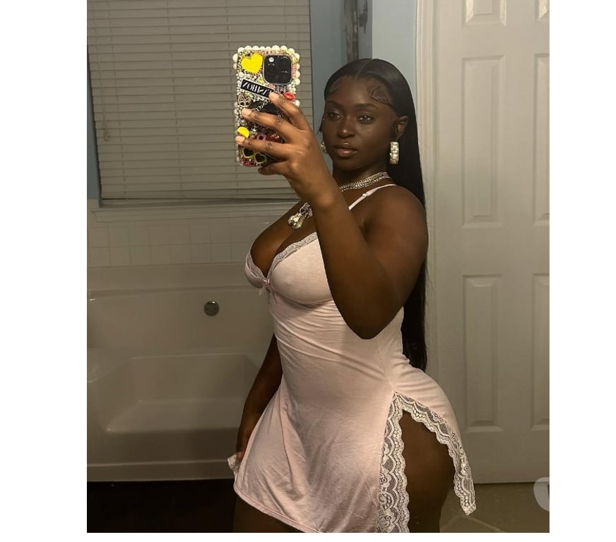 Escorts West Yorkshire Wakefield - Photos for 💖A LEVEL💦BEST OWO🥛PARTY🥃🥳SONIA