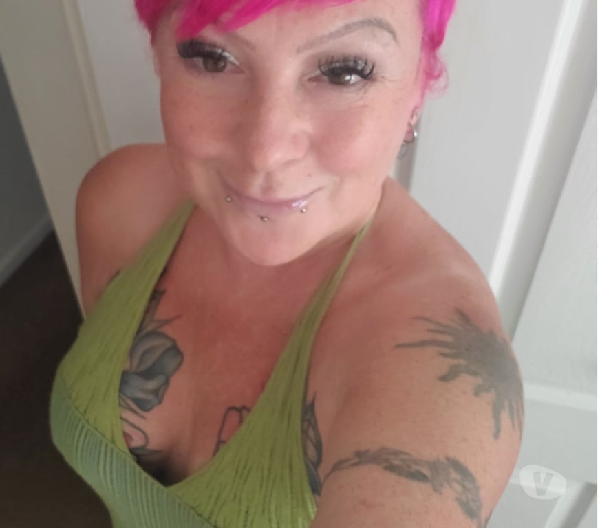 Escorts Greater Manchester Tameside - Photos for Yorkshire Lady, Tattooed,Alternative, 52yrs, GFE, OWO