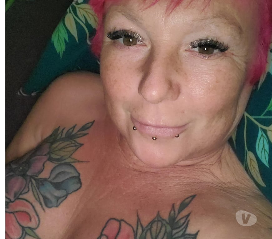 Escorts Greater Manchester Tameside - Photos for Yorkshire Lady, Tattooed,Alternative, 52yrs, GFE, OWO