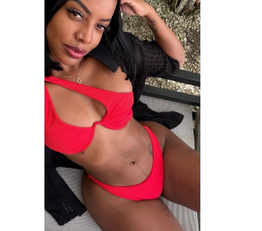 Escorts Essex Basildon - Photos for WET🍑OWO💦KISS AND MUCH MORE👙PARTY