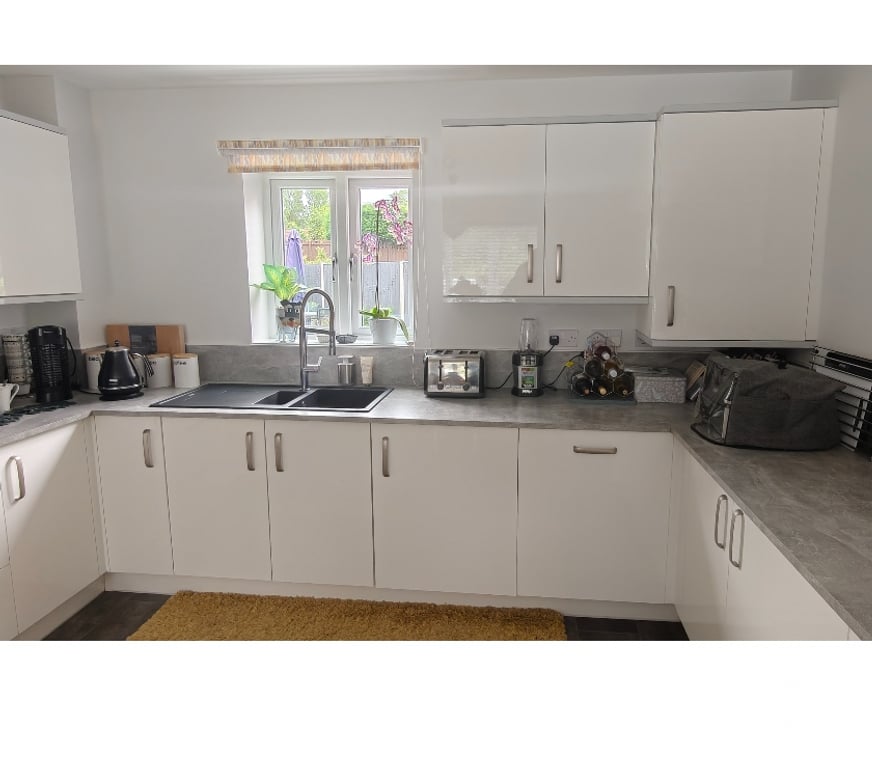 Furniture Staffordshire Stafford - Photos for Fitted Kitchen Units For Sale