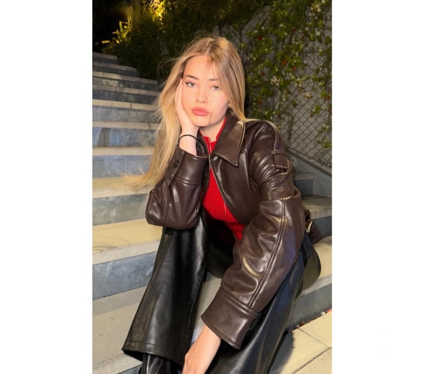 Escorts East Sussex Brighton - Photos for BELLA 🌷 AVAILABLE 😎 PARTY GIRL 🥂