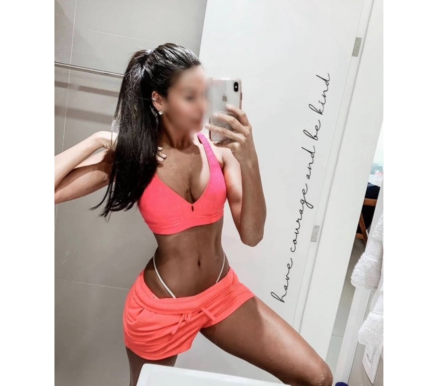 Escorts County Durham Darlington - Photos for MASSAGE 💆‍♀️ Party 🥳 Chat 🤪 Time for you 😘