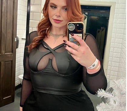 Photos for ❤️ Vixenelle ❤️ British Posh BBW Redhead 🇬🇧