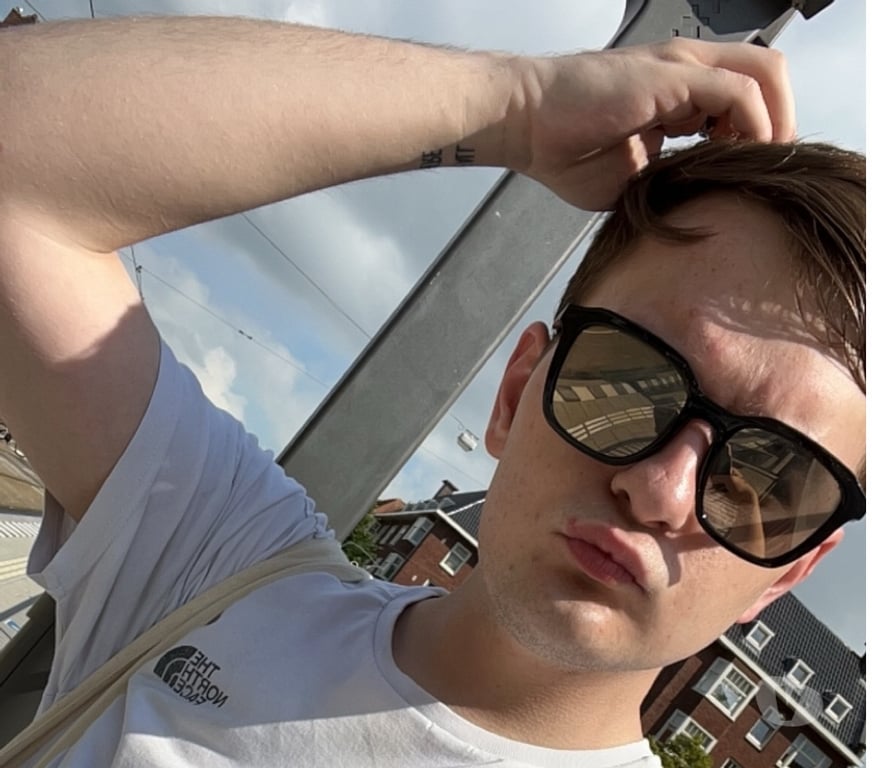  Gay massage Devon Plymouth - Photos for Horny Gay Escort Available 24 7