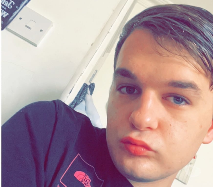  Gay massage Devon Plymouth - Photos for Horny Gay Escort Available 24 7