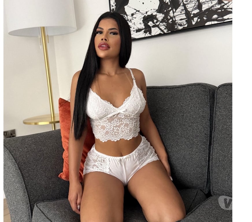 Escorts Greater Manchester Bolton - Photos for Valentina 🇧🇷🌸 PETITE GFE, little NORUSH🔥
