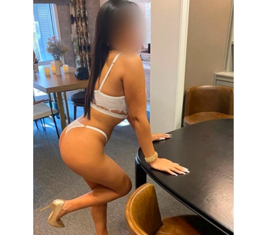 Escorts Hampshire Rushmoor - Photos for LIA BRAZILIAN 🇧🇷 NEW IN TOWN 🍑🍒🔥