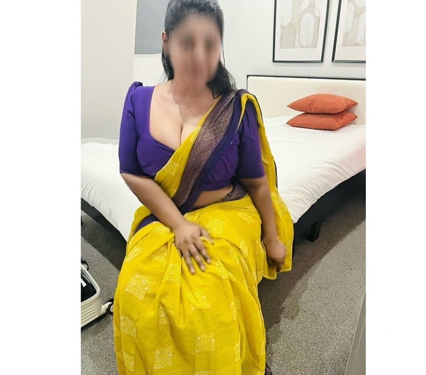 Escorts West London Hillingdon - Photos for MAITHILI SOUTH INDIAN TAMIL GIRL NEW IN TOWN 🇮🇳