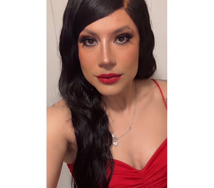 Trans Escorts Falkirk Falkirk Town Centre - Falkirk - Photos for Massive curved Tgirl tool