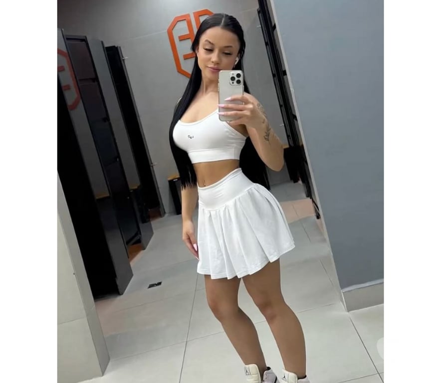 Escorts North West London Wembley Park - North West London - Photos for ISY SEXY BRUNETTE AND HARD TO FORGET ❤️🔥