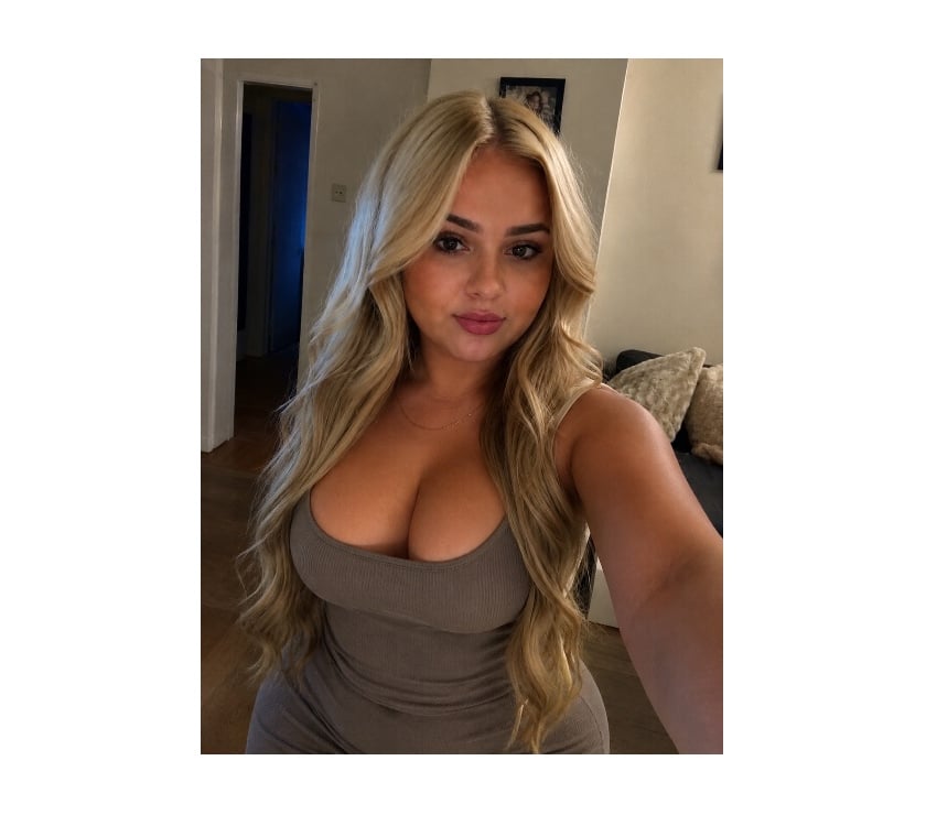 Newcastle City Centre - Newcastle upon Tyne — ❗️Marra blonde babe party girl 🩷 town centre