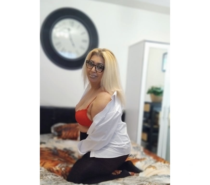 Escorts North London Ponders End - North London - Photos for JESSICA -MILF 😍 PARTY GIRL 😜