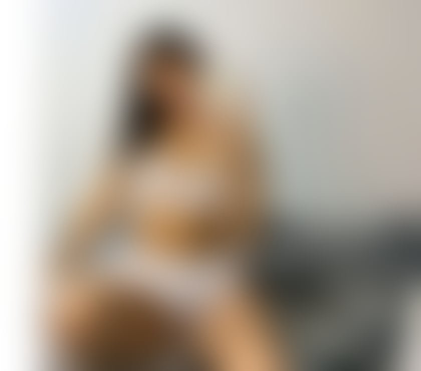 Escorts South East London Elephant & Castle Station - South East London - Photos for 🔥 Mia • Sweet Latina • Real Photos 🇧🇷🥂