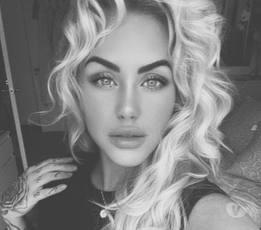 Escorts North London Enfield - Photos for Professional high class MissA
