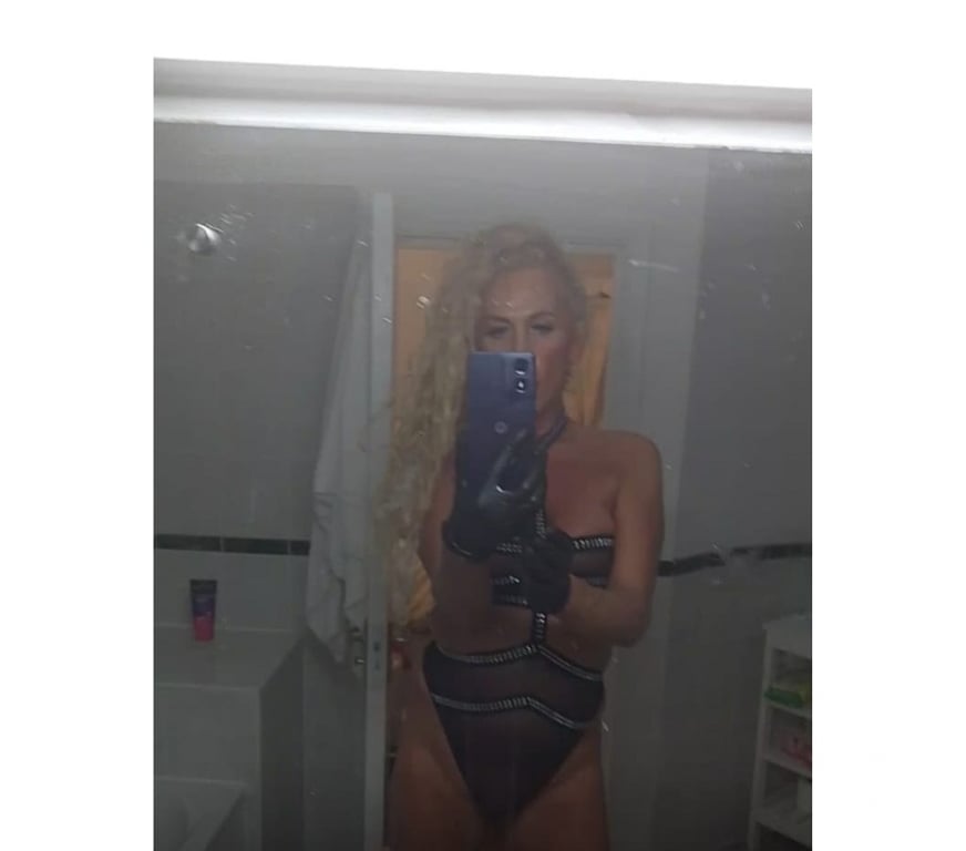 Trans Escorts East Sussex Brighton - Photos for VIXEN_007 And a licence to frill✨️