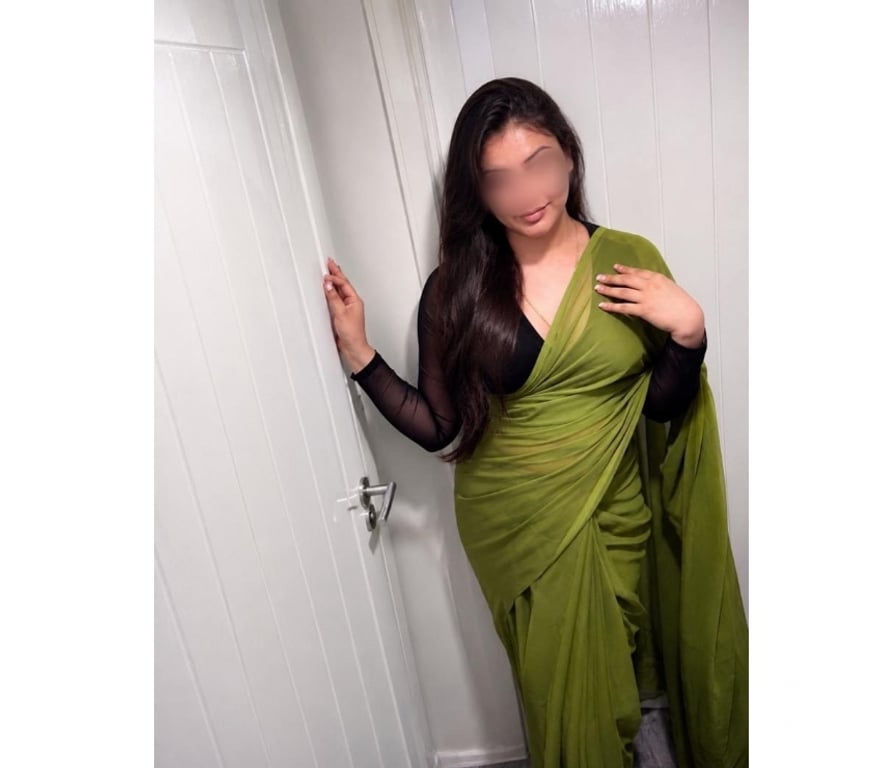 Escorts Greater Manchester Manchester - Photos for Elegant &Caring Indian Tamil new in Manchester