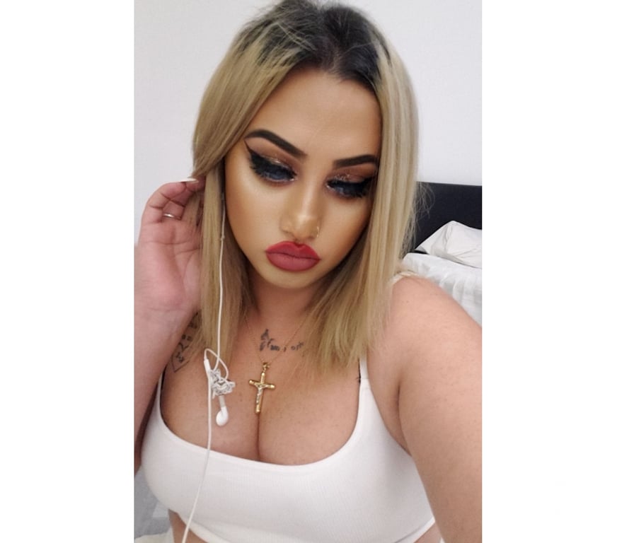 Trans Escorts West Midlands Birmingham - Photos for Clara Transexuala now in your city l love party😍🤑