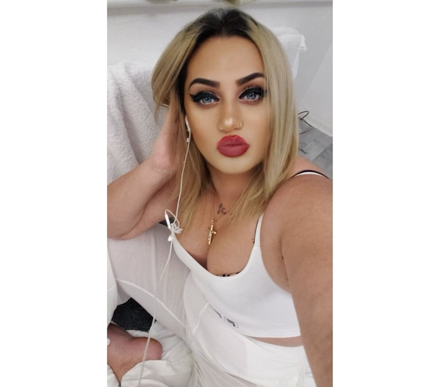 Trans Escorts West Midlands Birmingham - Photos for Clara Transexuala now in your city l love party😍🤑