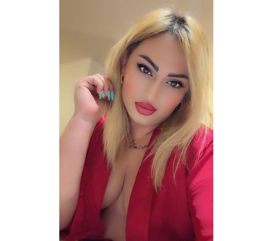 Trans Escorts West Midlands Birmingham - Photos for Clara Transexuala now in your city l love party😍🤑