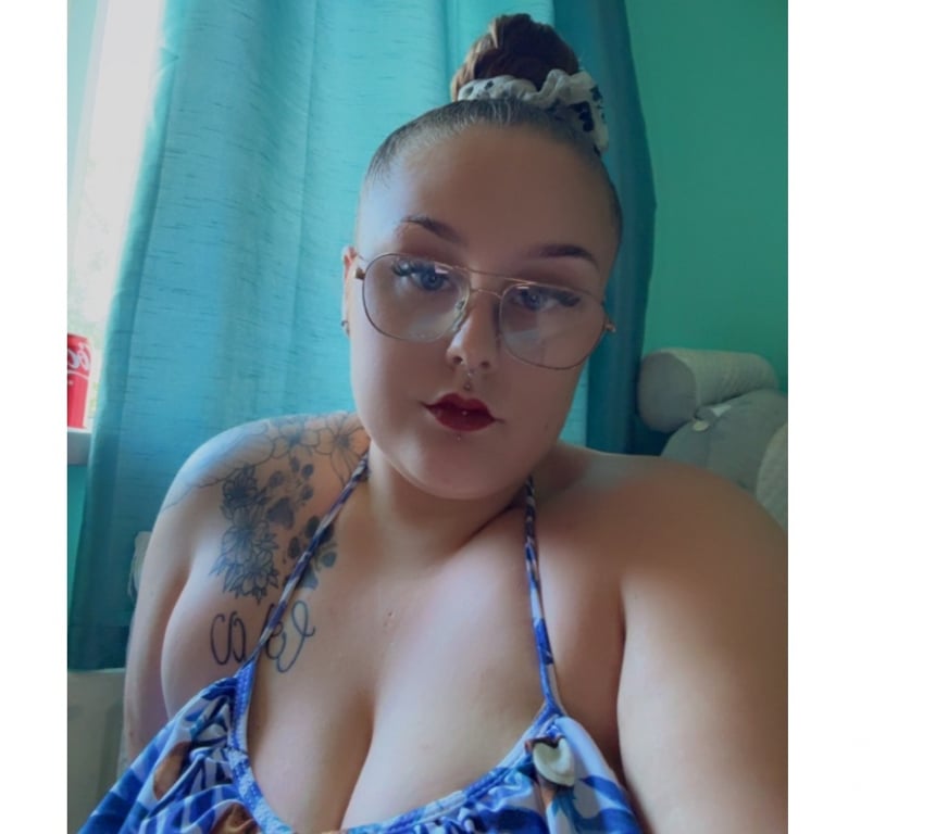 Escorts Nottinghamshire Nottingham - Photos for Curvy British babe
