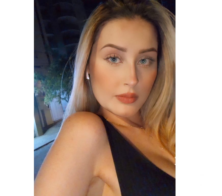 Escorts Surrey Reigate and Banstead - Photos for 🇧🇷 Brazilian Laura, no rush party ♥️🔥🥳