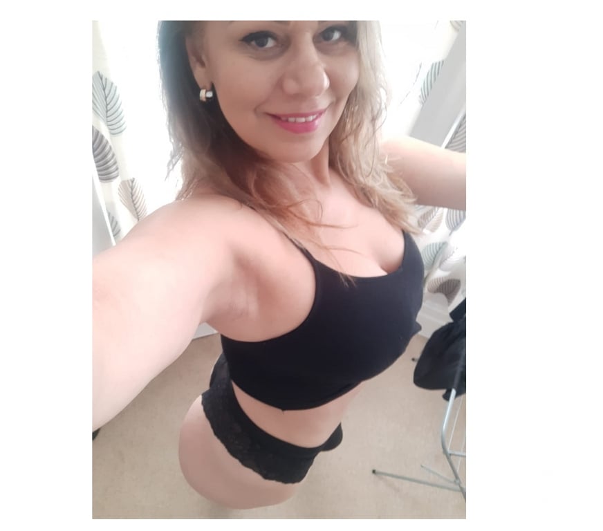 Escorts South East London Croydon - Photos for COLOMBIAN LOLA HOT NEW IN TOWN