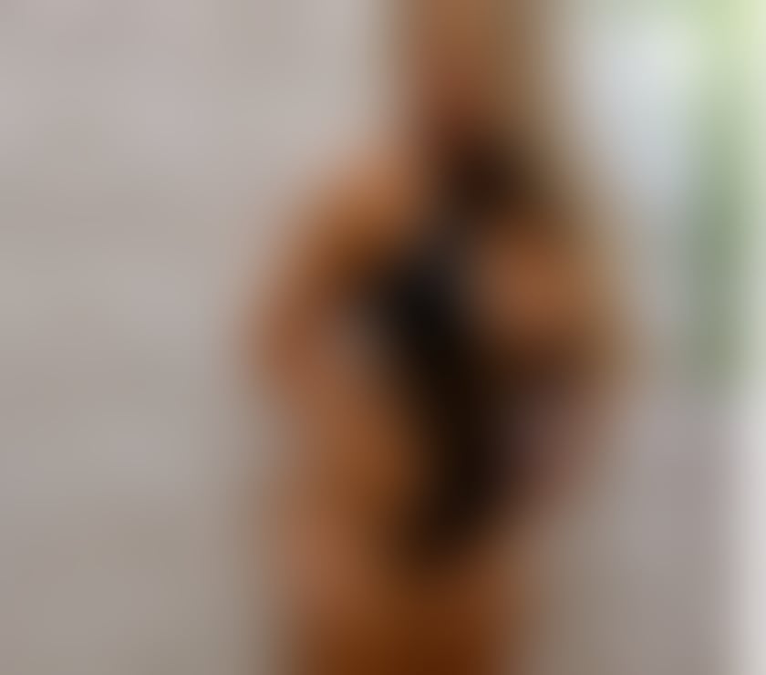 Escorts South West London Tooting Broadway - South West London - Photos for Emy blonde Brazilian hot