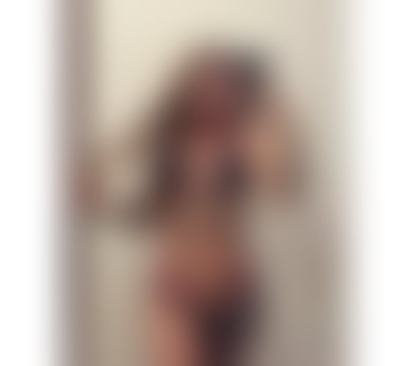 Escorts Surrey Reigate and Banstead - Photos for Party girl ❤️ outcall 🤍