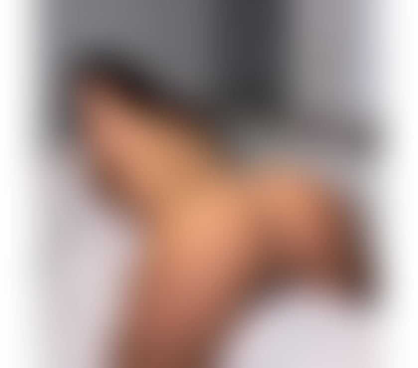 Escorts West Yorkshire Leeds - Photos for Hellen beautiful and sexy🥰party and best service