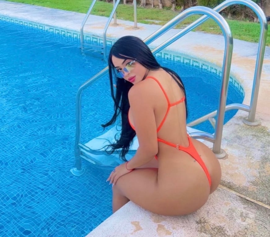 Escorts North West London Harrow - Photos for NEW ANA NAUGHTY AND HIGH-CLASS SLUT 👅🍑