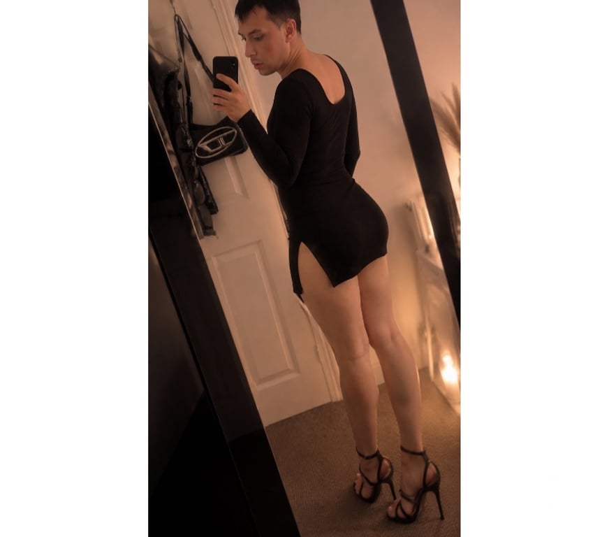  Gay massage South Yorkshire Barnsley - Photos for Im femboy men in dress bottom