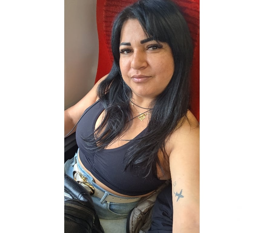 Escorts Cardiff Cardiff City Centre - Cardiff - Photos for Julie GFE the best brazilian🇧🇷🇧🇷