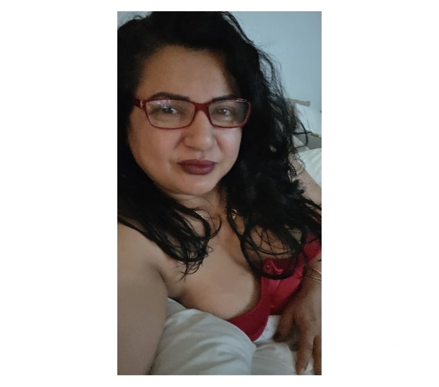 Escorts Cardiff Cardiff City Centre - Cardiff - Photos for Julie GFE the best brazilian🇧🇷🇧🇷