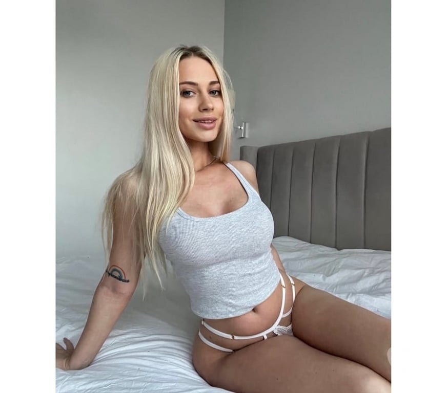 Escorts Suffolk Ipswich - Photos for Nicol the sweetest for you😘 only party incall outcall