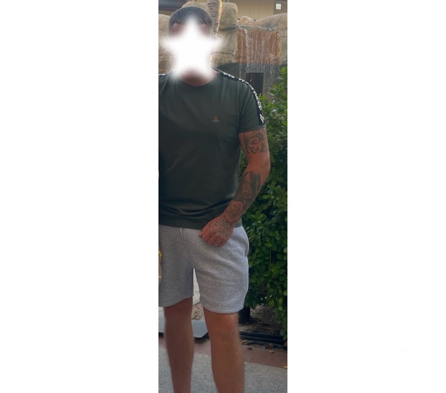 Adult Entertainment Greater Manchester Manchester - Photos for Man with dad bod for video calls and texting