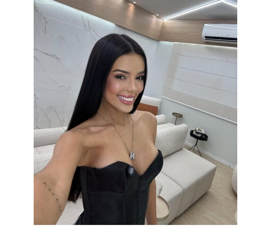 Escorts Slough Slough Town Centre - Slough - Photos for SOPHIA 🔥 SEDUCTIVE BRAZILIAN BRUNETTE 😍🇧🇷 40£