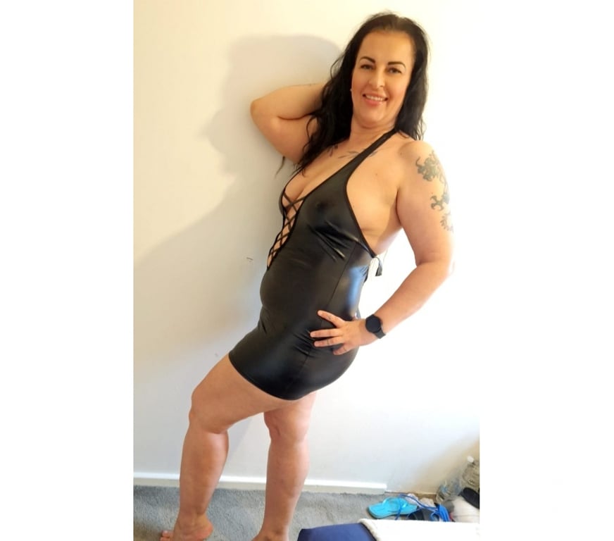 Escorts East London Leyton - East London - Photos for Mature curvy lady waiting for you ♥️ no rush ♥️