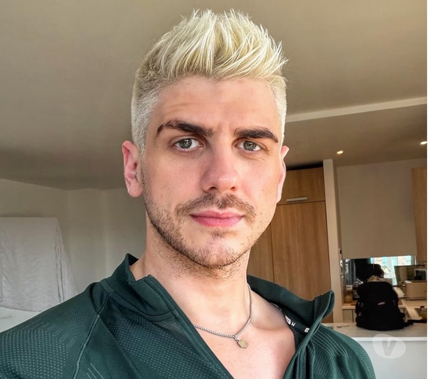  Gay massage Glasgow Glasgow City Centre - Glasgow - Photos for 6ft, XL & confident northerner. Avl for In Outcalls😉