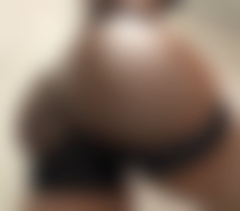 Trans Escorts North West London Finchley Road & Frognal Station - North West London - Photos for Horny XXL Ebony trans verse