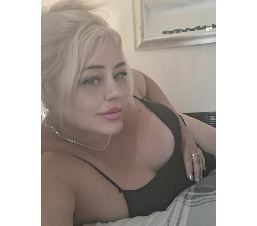 Escorts North London Edmonton - North London - Photos for Sexy Alexa Milf Best bj no rush 😘 😘😘