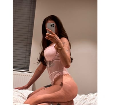  Escorts & Erotic Massage Cheadle Stockport - Photos for English Fallon xx